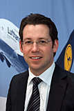 „Vertrauen in die Marke muss auch ‚technisch&#39; hergestellt werden“ › ... - Torsten_Wingenter_SM_Lufthansa.jpg