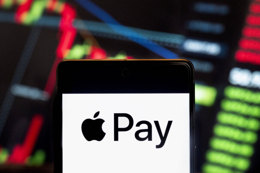 Logos displayed on smartphones in China - 21 Jul 2024 In this photo illustration, the mobile payment and digital wallet service by Apple, Apple Pay, logo seen displayed on a smartphone with an economic stock exchange index graph in the background. China Copyright: xBudrulxChukrutx/xSOPAxImagesx 24SChart3164